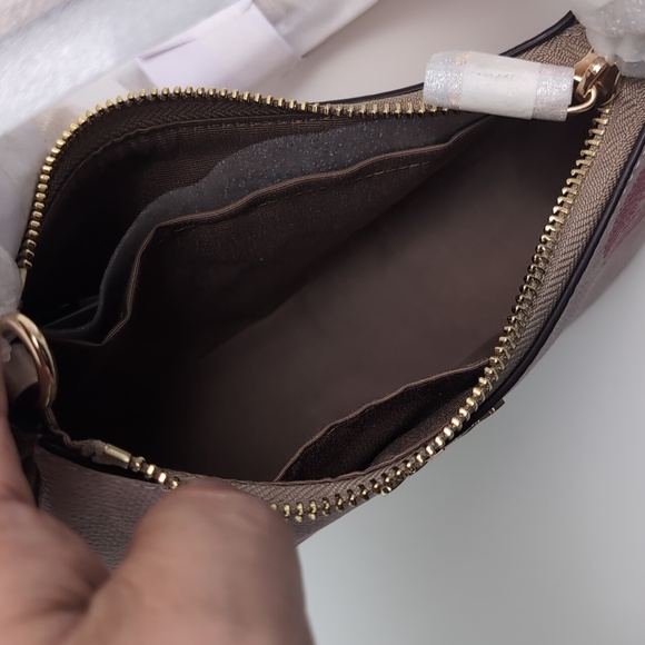 Coach CZ943 Teri Mini Crossbody Bag In Signature Canvas W/Lips Print - Last One - Picture 7 of 14